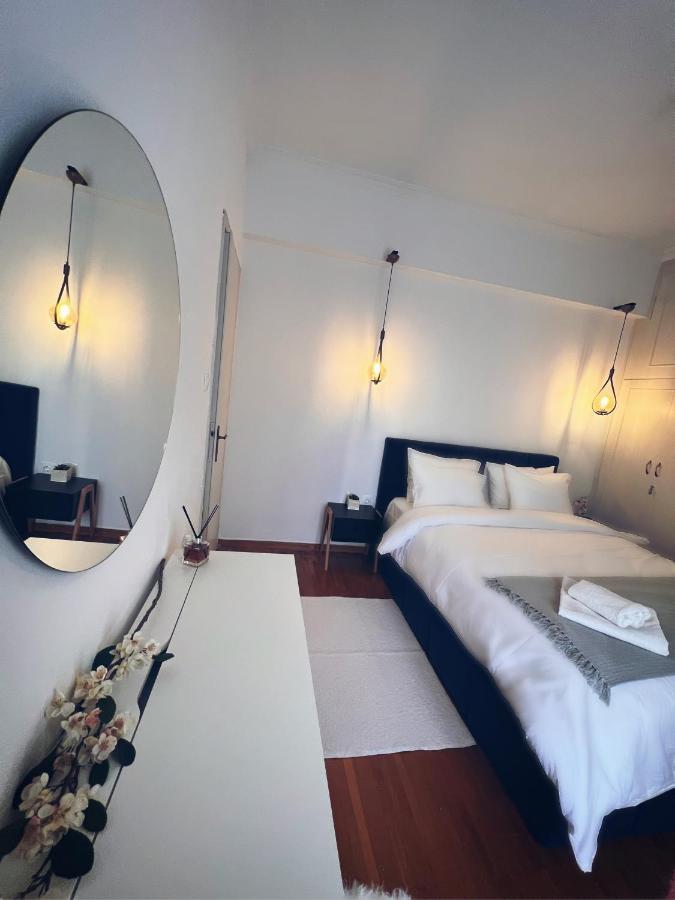 Seaside apartment in Flisvos marina Atenas Exterior foto